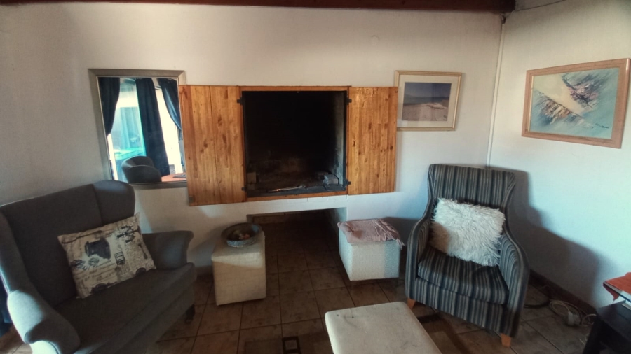 4 Bedroom Property for Sale in Britannia Bay Western Cape